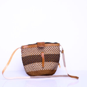 Braune Handtasche mit Muster