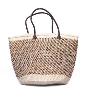 weisse Tasche mit Bananenblätter